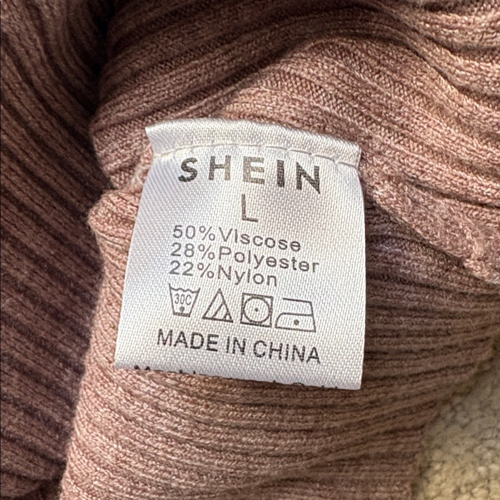 3 Shein long sleeved crop tops - Picture 5 of 7